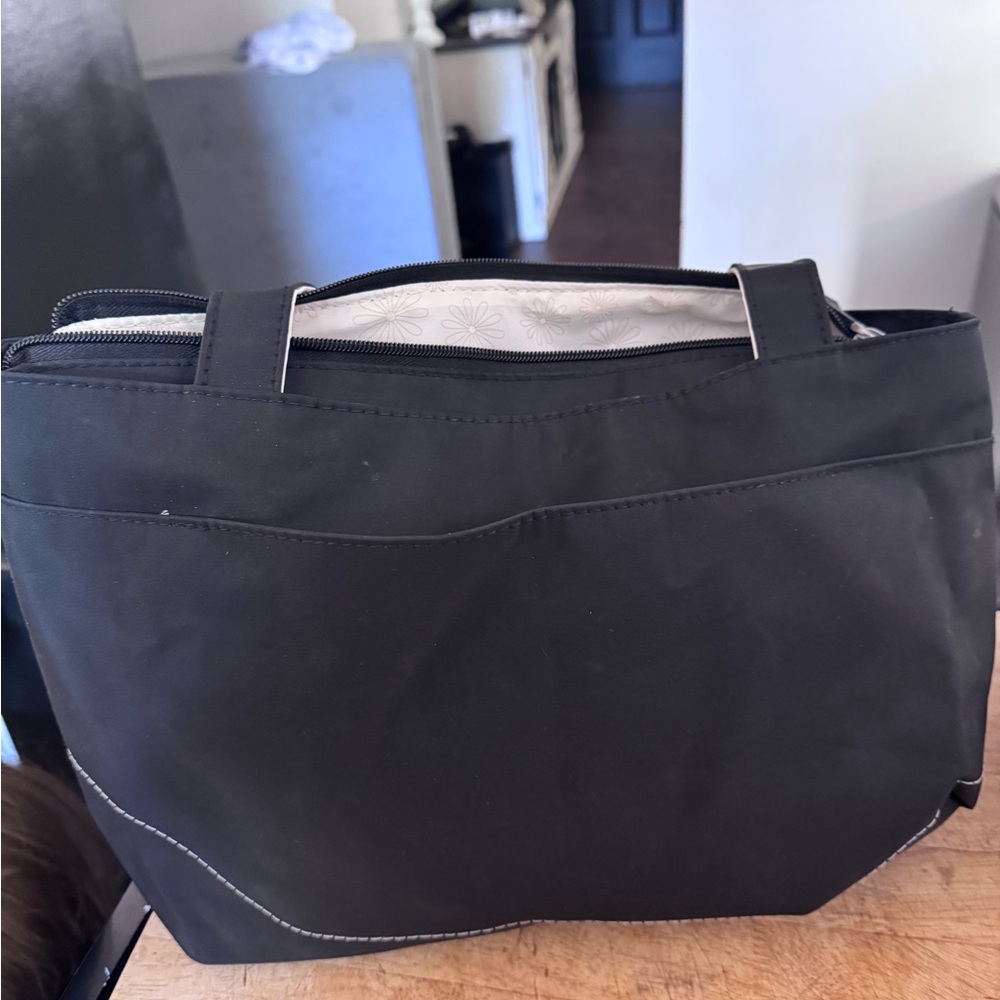 Medela Cream Floral Tote Bag with pump